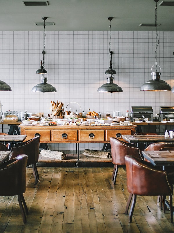 Schwarz-weiß Konzept mit dramatischer Beleuchtung