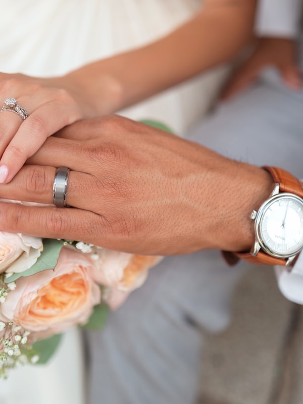 Freie Trauung unter alten Eichen